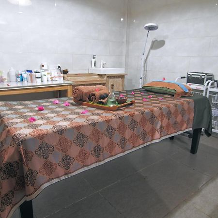 Coco Breeze Spa Hotel Gili Air Esterno foto