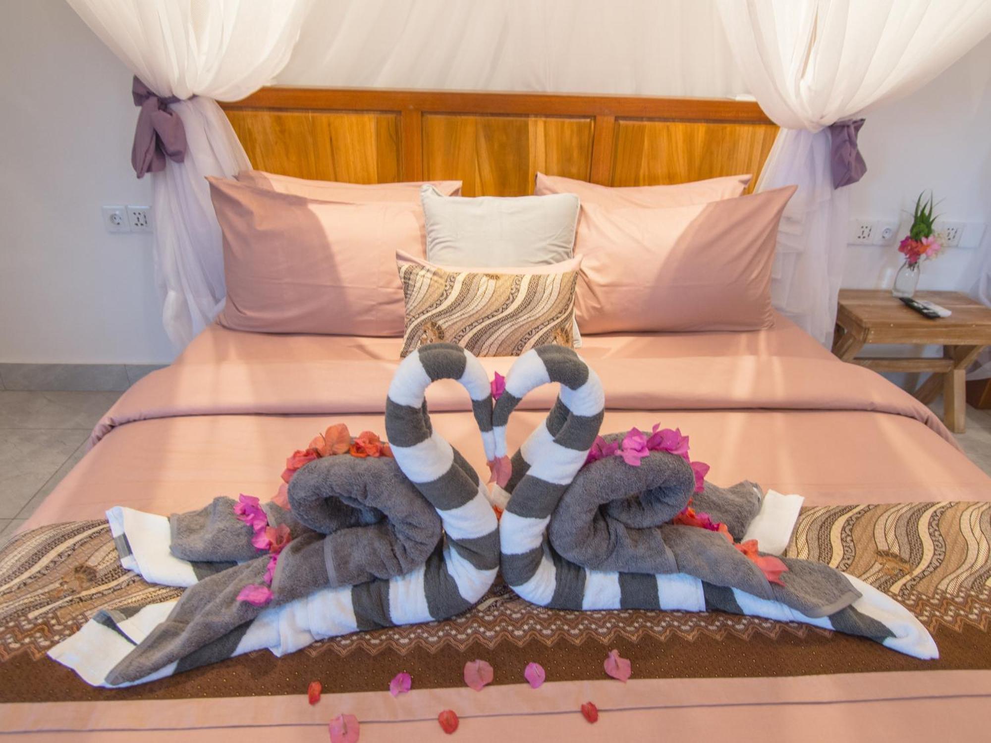 Coco Breeze Spa Hotel Gili Air Esterno foto